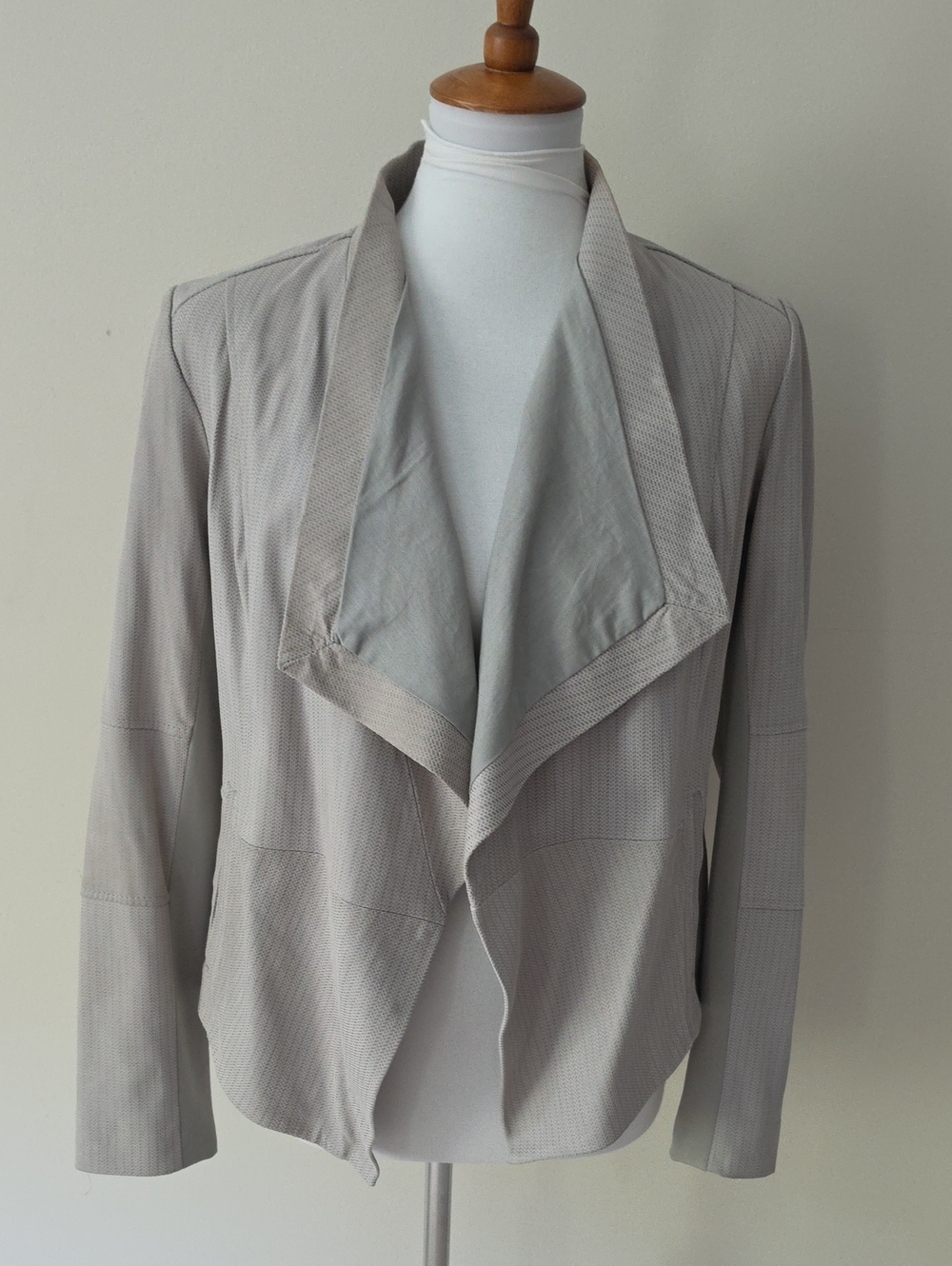 G.I.L.I Elegant Gray Open Front Jacket